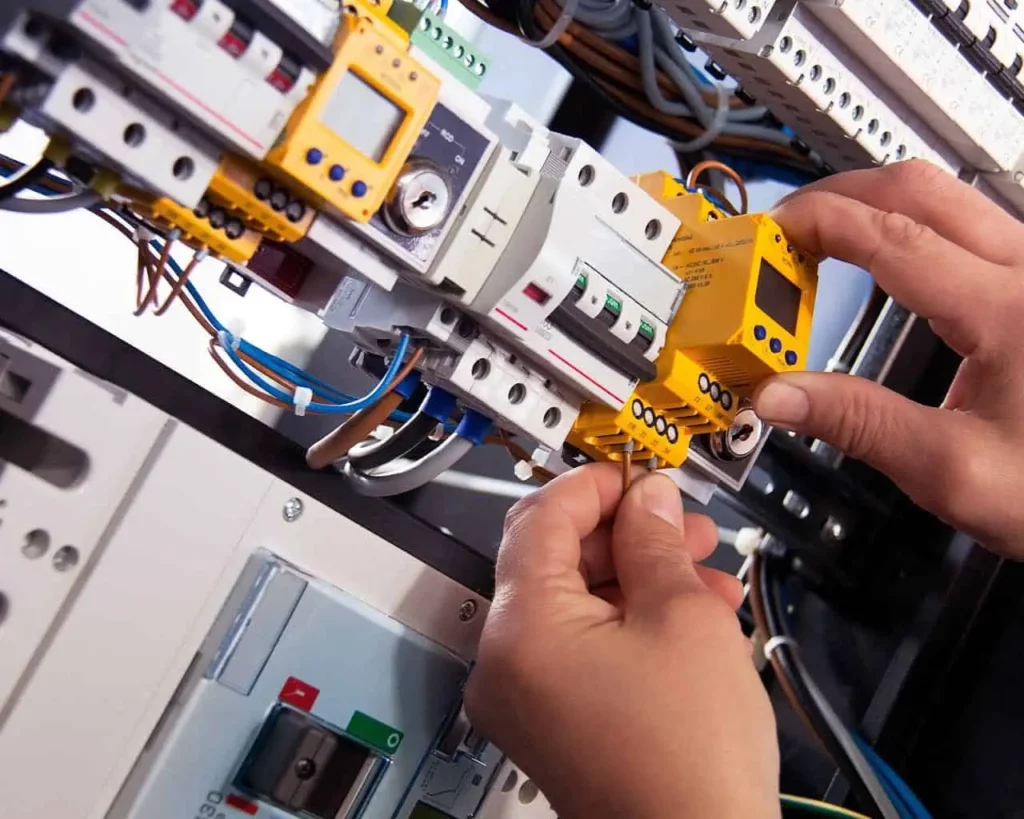 allagi-ilektrologikou-pinaka-1280x1024-1